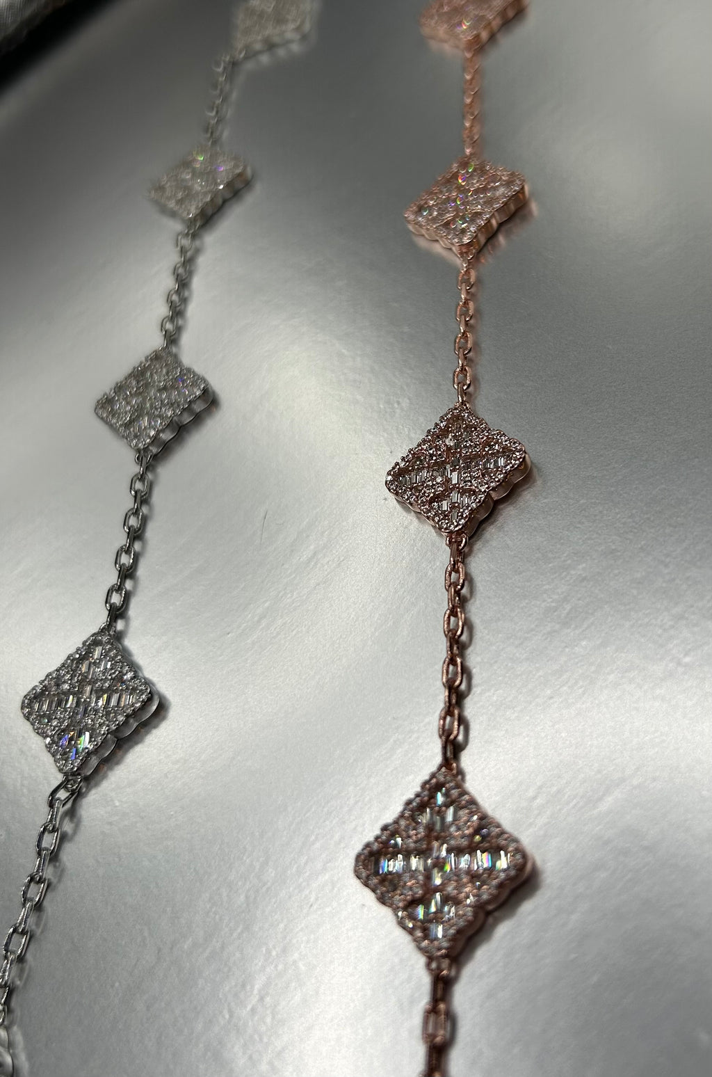 4 leaf diamonds